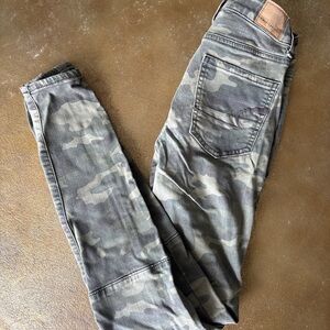 American Eagle Outfitters Camouflage Skinny Jeans